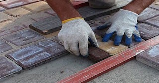 Бетонная тротуарная плитка в Кохме в октябре
