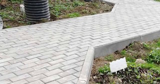 Профессиональная укладка брусчатки в Кохме в октябре