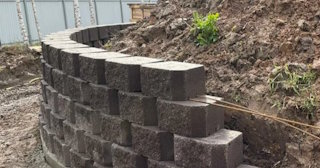 Установка подпорной стенки в Кохме в октябре